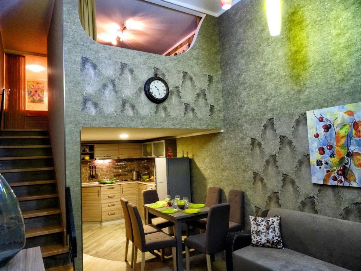 Apartament Cozy 2 Levels On The First Line To The Sea Batumi