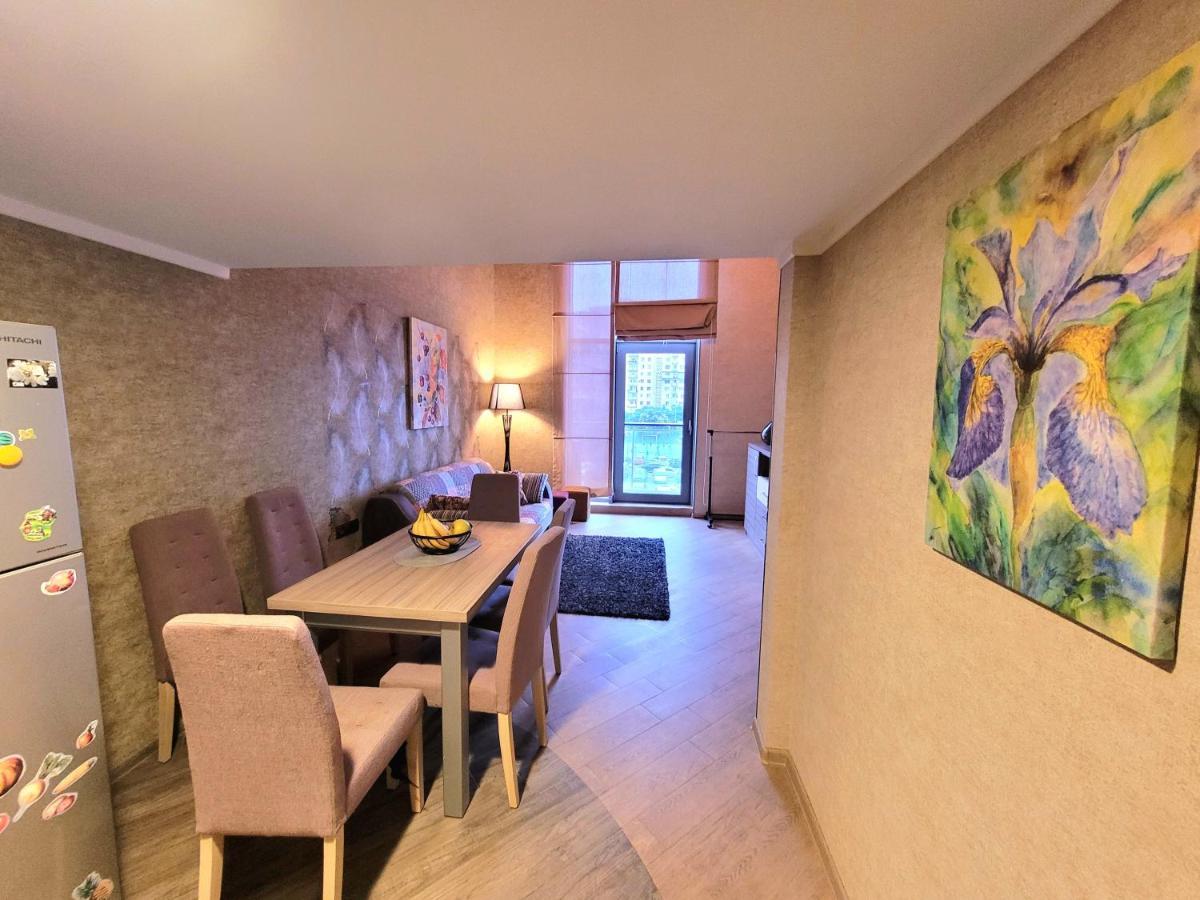 Cozy 2 Levels On The First Line To The Sea Apartament Batumi